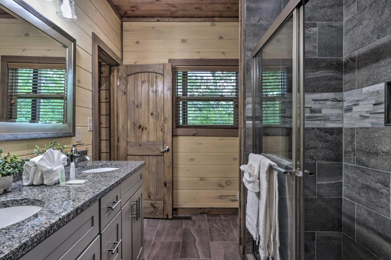 Smoky Cove Retreat With Private Hot Tub And Deck! Villa Sevierville Exterior photo