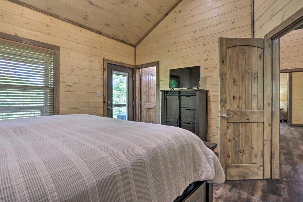 Smoky Cove Retreat With Private Hot Tub And Deck! Villa Sevierville Exterior photo