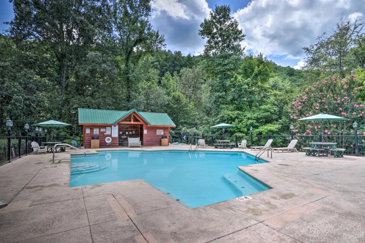 Smoky Cove Retreat With Private Hot Tub And Deck! Villa Sevierville Exterior photo