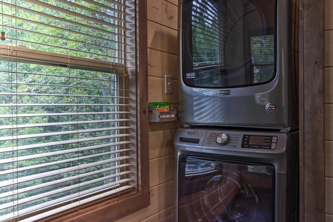 Smoky Cove Retreat With Private Hot Tub And Deck! Villa Sevierville Exterior photo