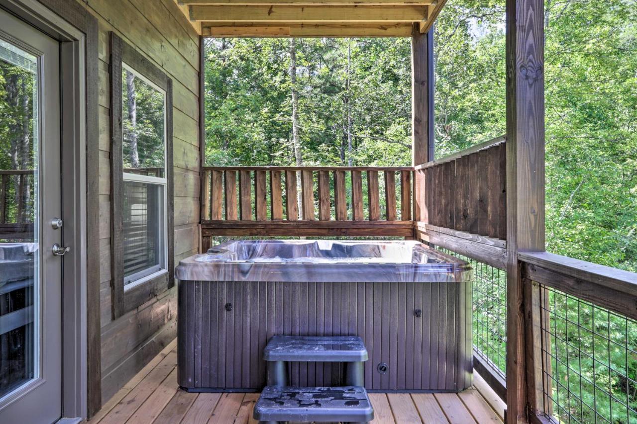 Smoky Cove Retreat With Private Hot Tub And Deck! Villa Sevierville Exterior photo
